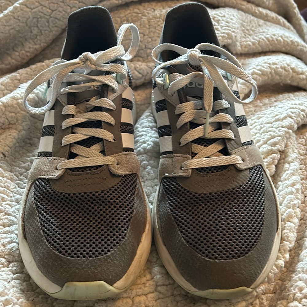 Adidas women's running shoes size 8 1/2.